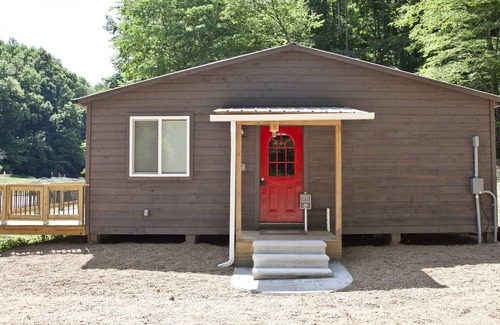 Lobelville House | Amazing Getaway! Forest Setting Outside Nashville Near Loretta Lynn's
