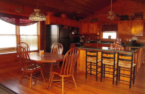 Gatlinburg - Pigeon Forge Cabin | Amazing Grace in Shagbark