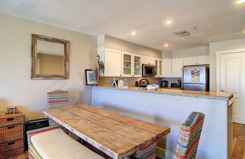Port Aransas Condo | Amazing ground floor beachfront condo on Mustang Island!