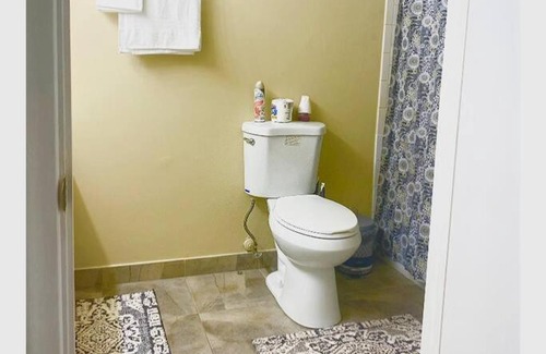 Land of the Presidents Apartment | Amazing Guest House