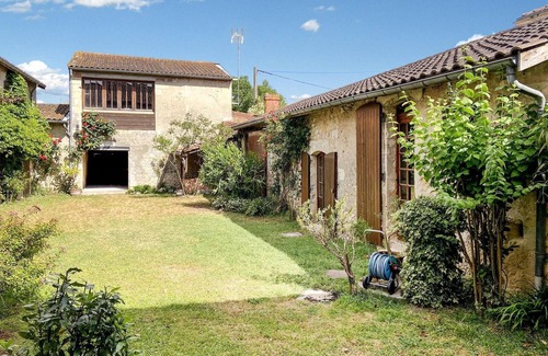 Saint-Christoly-Medoc House | Amazing home in Saint-Christoly-Médoc