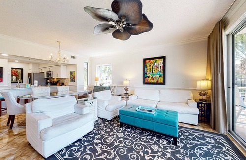 Rosemary Beach Condo | Amazing High Pointe condo with grill, hot tub, pool, tennis & pickleball