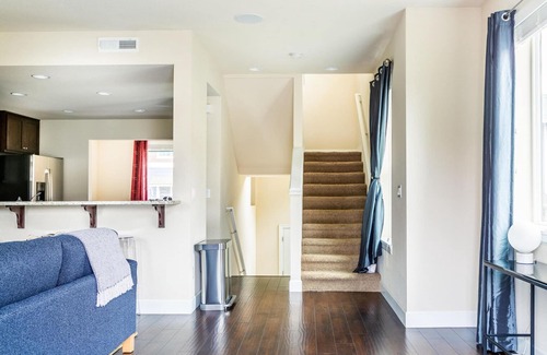 Tanasbourne House | Amazing Hillsboro 2BR w/W/D, nr Coffee, Park, Groceries, by Blueground