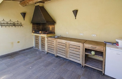 Caumont-sur-Durance House | Amazing home in Caumont sur Durance