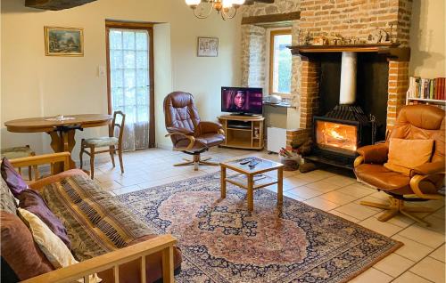 Saint-Martin-le-Mault House | Amazing Home In Saint Martin Le Mault