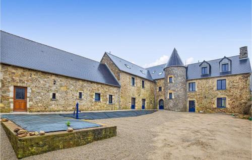 Fierville-les-Mines House | Amazing Home In Fierville-Les-Mines