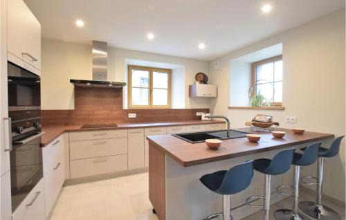 Fierville-les-Mines House | Amazing Home In Fierville-Les-Mines