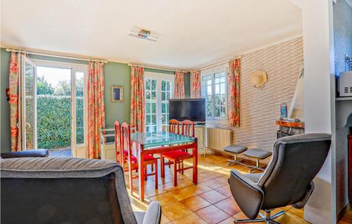 Anneville-sur-Mer House | Amazing Home In Anneville Sur Mer