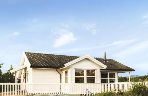 Sveio House | Amazing home in Auklandshamn with sauna