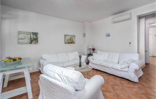 Barbat na Rabu House | Amazing Home In Barbat With Kitchen
