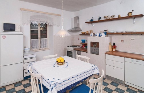 Bobovisca House | Amazing home in Bobovisca with WiFi