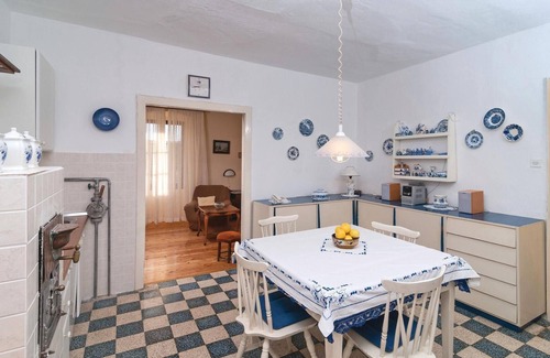 Bobovisca House | Amazing home in Bobovisca with WiFi