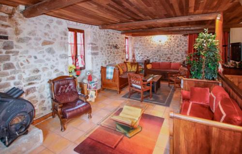 Chassiers House | Amazing Home In Chassiers With Wifi