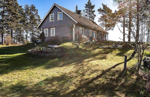 Dals Rostock House | Amazing home in Dals Rostock with 3 Bedrooms and WiFi