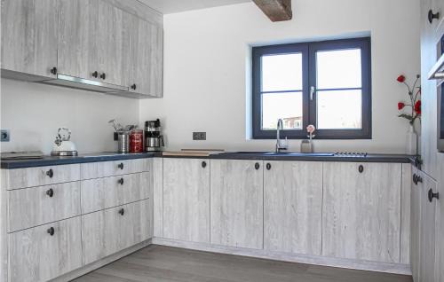 Woumen House | Amazing Home In Diksmuide