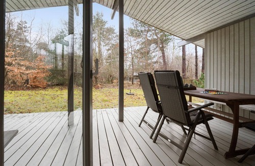 Hoeve Strand House | Amazing home in Fårevejle with WiFi