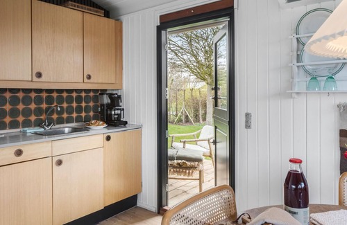 Fej House | Amazing home in Fejø with WiFi