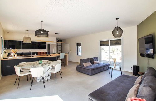 Cleon-d'Andran House | Amazing home in Cléon d' Andran