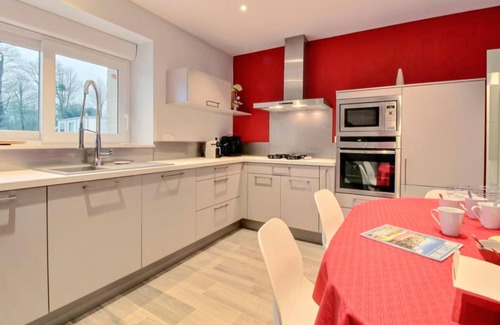 Dolo House | Amazing home in Jugon-les-Lacs