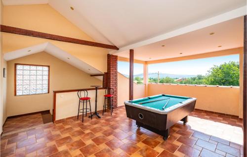 Galovac House | Amazing Home In Galovac With Kitchen