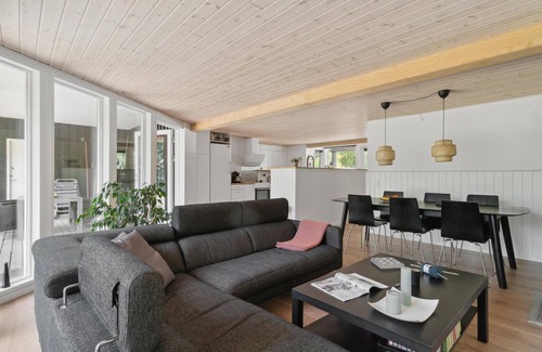 Glesborg House | Amazing home in Glesborg with WiFi