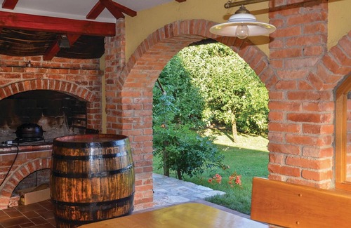 Crnomelj House | Amazing home in Gradac with WiFi