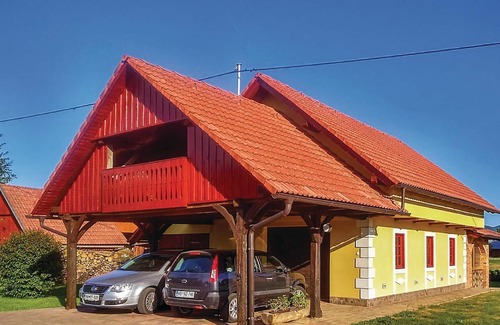Crnomelj House | Amazing home in Gradac with WiFi
