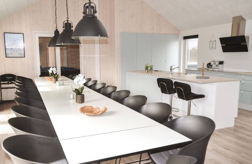 Henne House | Amazing home in Henne with sauna