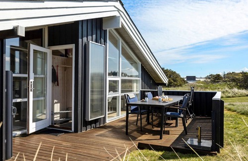 Hirtshals House | Amazing home in Hirtshals with sauna