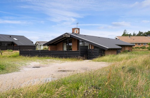 Hvide Sande House | Amazing home in Hvide Sande with sauna
