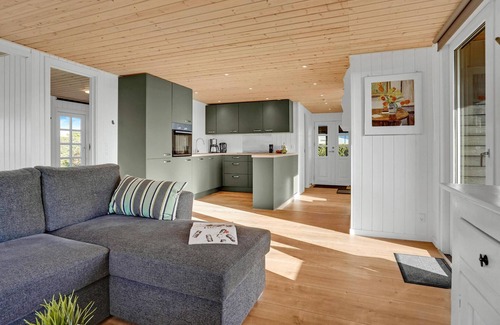 Juelsminde House | Amazing home in Juelsminde with WiFi