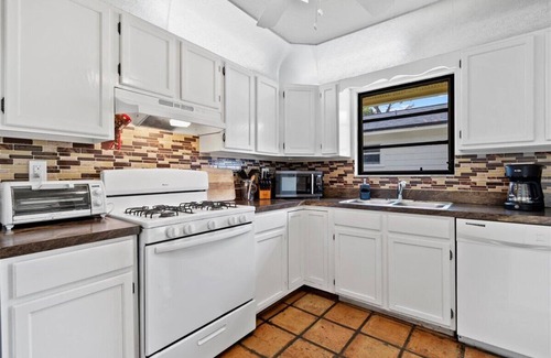 North Palm Beach Heights House | Amazing home in Jupiter, Florida! Enjoy proximity to Abacoa and 95, PBG and WPB!