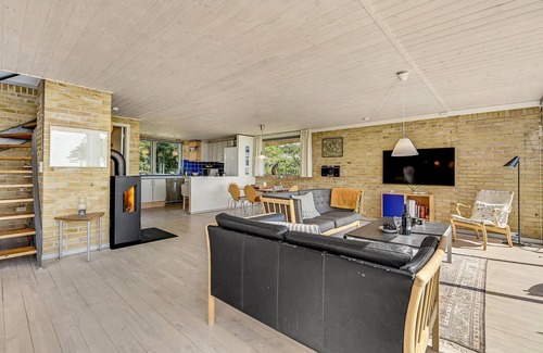 Skodshoved House | Amazing home in Knebel with kitchen