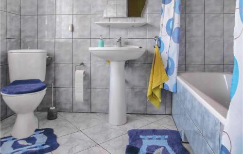Kolczewo House | Amazing Home In Kolczewo With Sauna