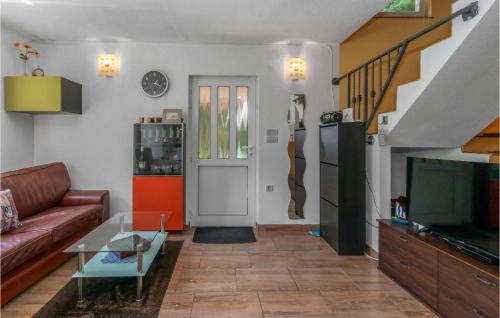 Kraljevica House | Amazing Home In Krizisce With Kitchen