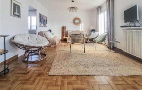 Les Portes-en-Re House | Amazing Home In Les Portes-En-Ré