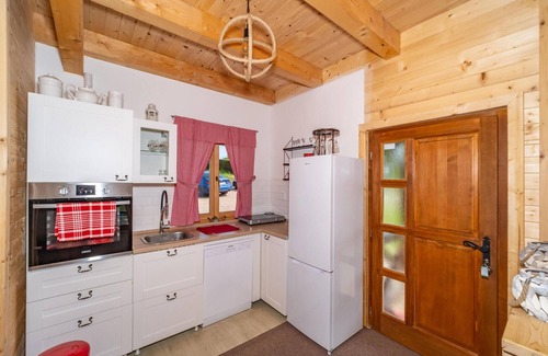Karlovac House | Amazing home in Lipje with sauna