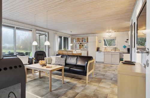 Nørre Lyngby House | Amazing home in Løkken with WiFi