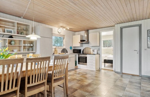 Nørre Lyngby House | Amazing home in Løkken with WiFi