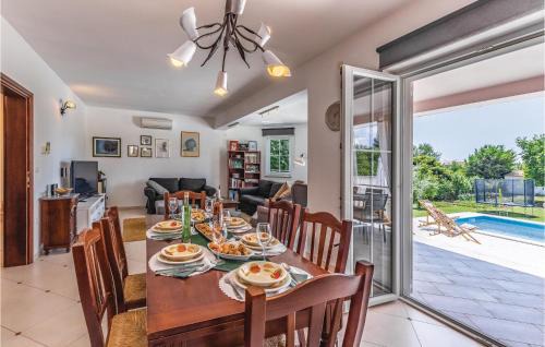Marcana House | Amazing Home In Marcana With Wifi