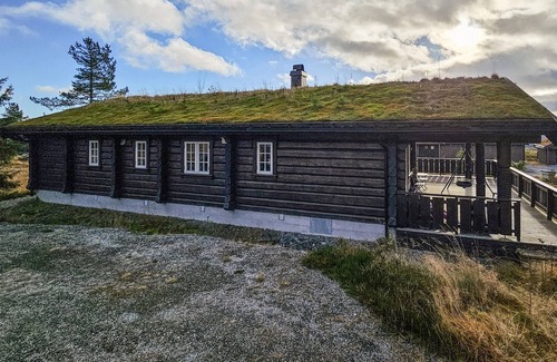 Nissedal House | Amazing home in Nissedal with WiFi