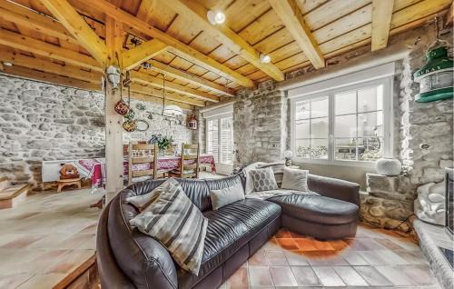 Plouhinec House | Amazing Home In Plouhinec With Wifi