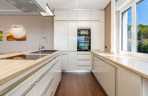 Sarsoni House | Amazing home in Rijeka
