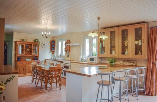 Saint-Adrien House | Amazing home in Saint Pever with 3 Bedrooms and WiFi