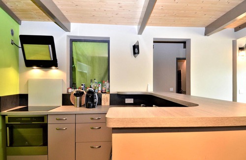 Sauveterre House | Amazing home in Sauveterre with WiFi