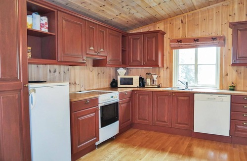 Sjusjoen House | Amazing home in Sjusjøen with sauna