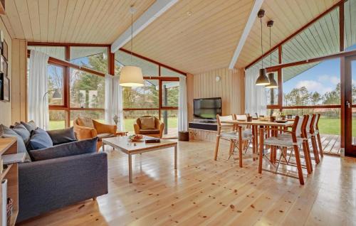 Spøttrup House | Amazing Home In Spøttrup With Kitchen