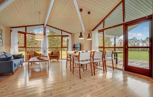 Spøttrup House | Amazing Home In Spøttrup With Kitchen
