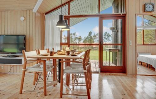 Spøttrup House | Amazing Home In Spøttrup With Kitchen