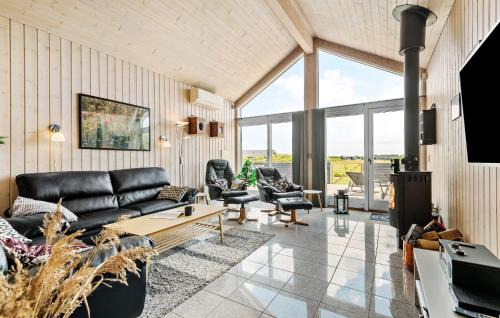 Skaven Strand House | Amazing Home In Tarm With Kitchen